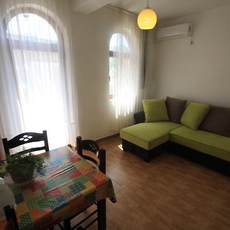 Apartments Olga เวียร์ปาซาร์ ภายนอก รูปภาพ