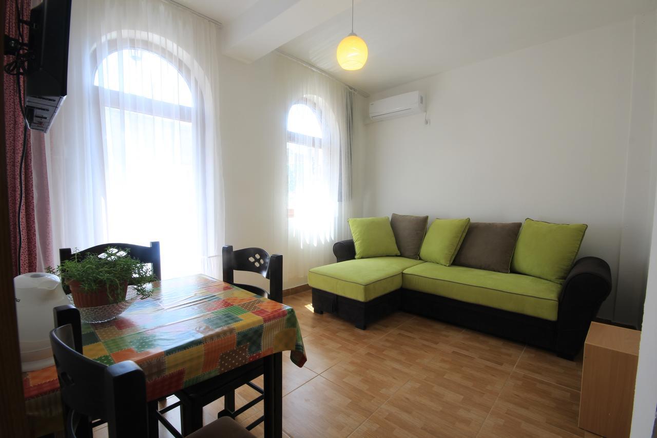 Apartments Olga เวียร์ปาซาร์ ภายนอก รูปภาพ